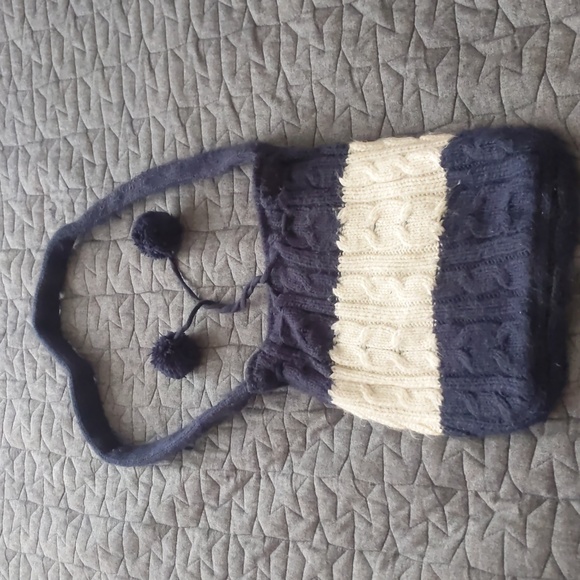 Vintage Sweater Tote - Picture 1 of 4